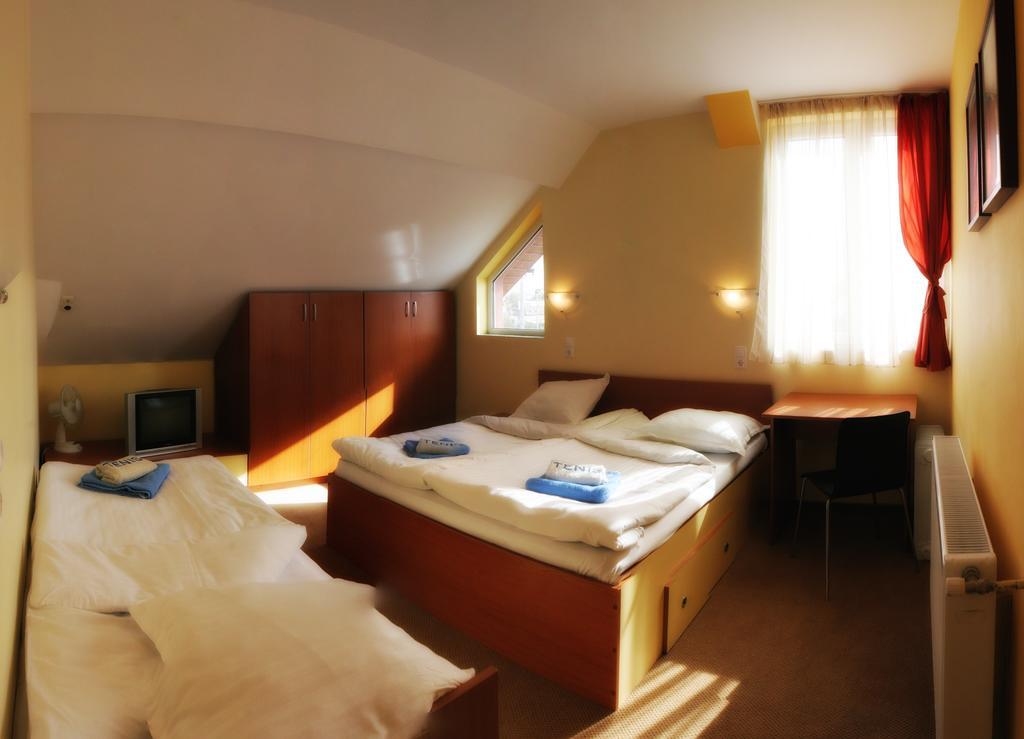 Hotel Pamira Sybin Pokój zdjęcie